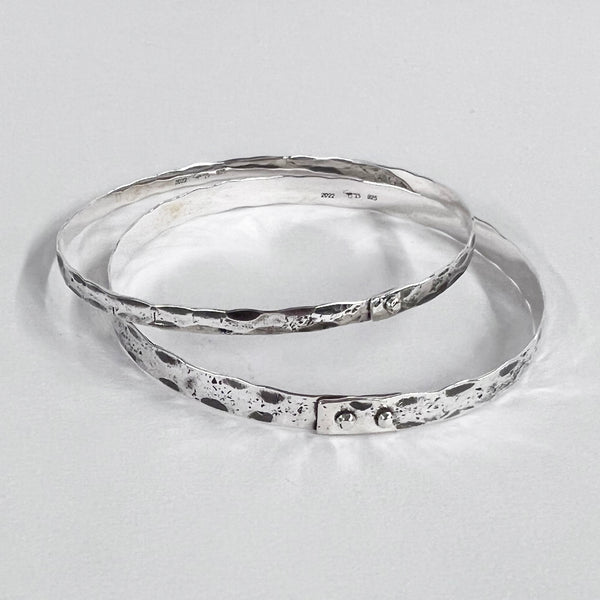 BBA78B ASSOR | CUTEST BUTTON BANGLE