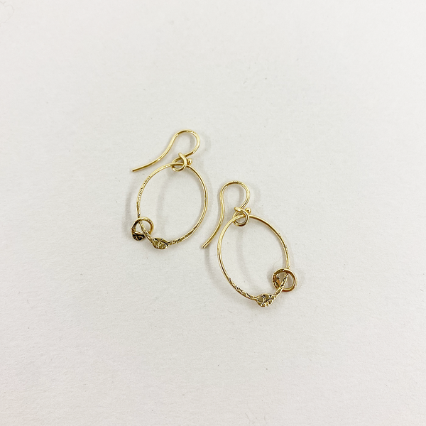 EL92B GOLD | DAINTY OVALS WITH BABY LOOP