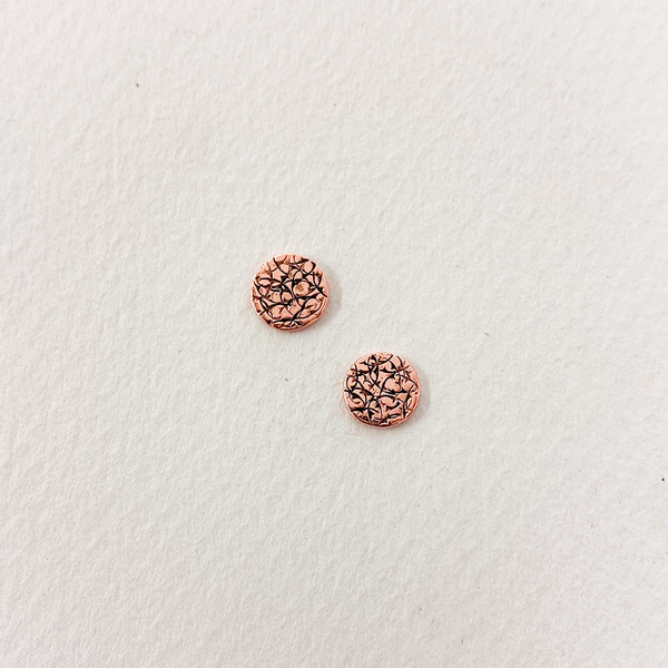 EM74B 1/4 | GOLD MEDALLION POST EARRINGS