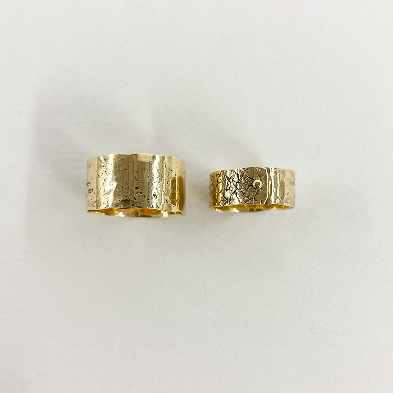 R43B GOLD | GOLD BUTTON BAND