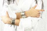 BBAK2B | FORGET ME KNOT FRIENDSHIP BANGLE
